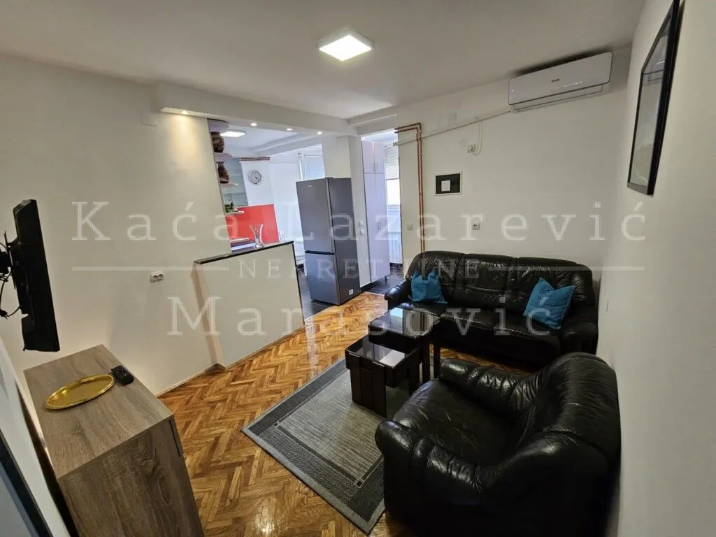 Rent, two bedroom apartment, 56m², Stari Grad, Beograd