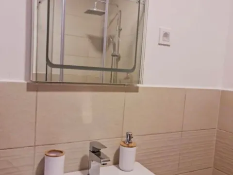 Izdavanje, garsonjera, 31m², Golubovina, Budva - image 3