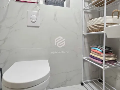 Izdavanje, jednosoban stan, 40m², Tološi, Podgorica - image 12