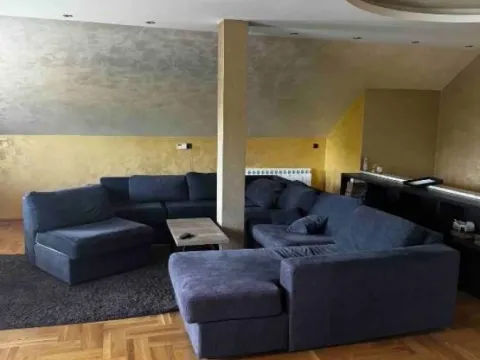 Izdavanje, četvorosoban stan, 200m², Železnik, Beograd - image 2