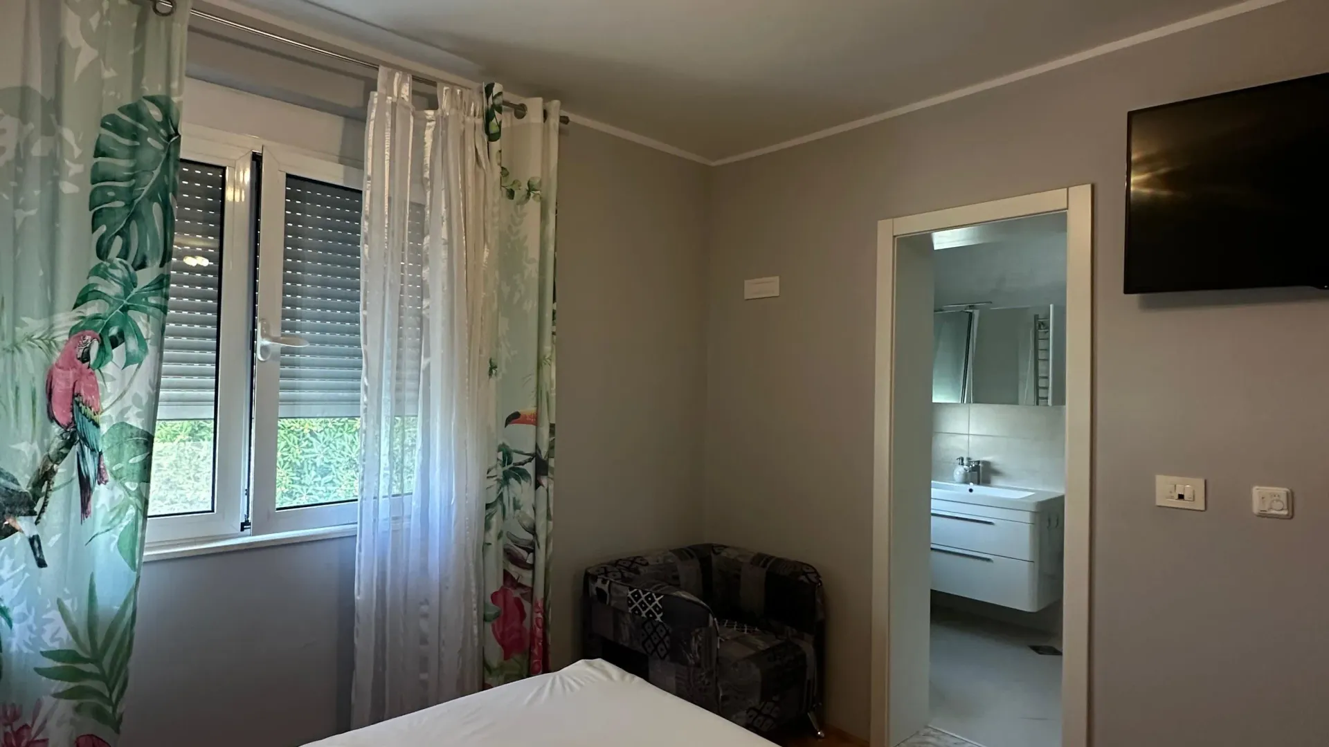 Rent, two bedroom apartment, 85m², Centar, Tivat