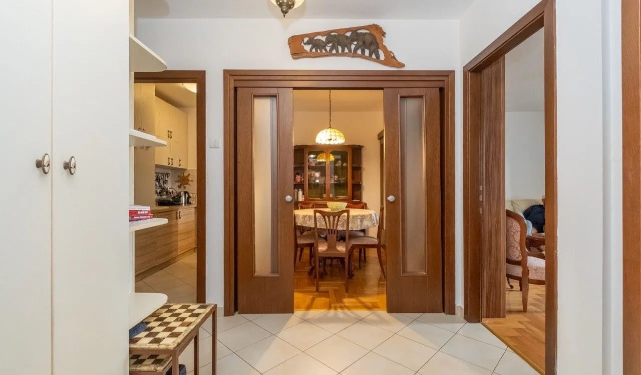Rent, three bedroom apartment, 97m², Blok 9, Podgorica
