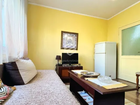 Izdavanje, jednosoban stan, 50m², Centar, Podgorica - image 3