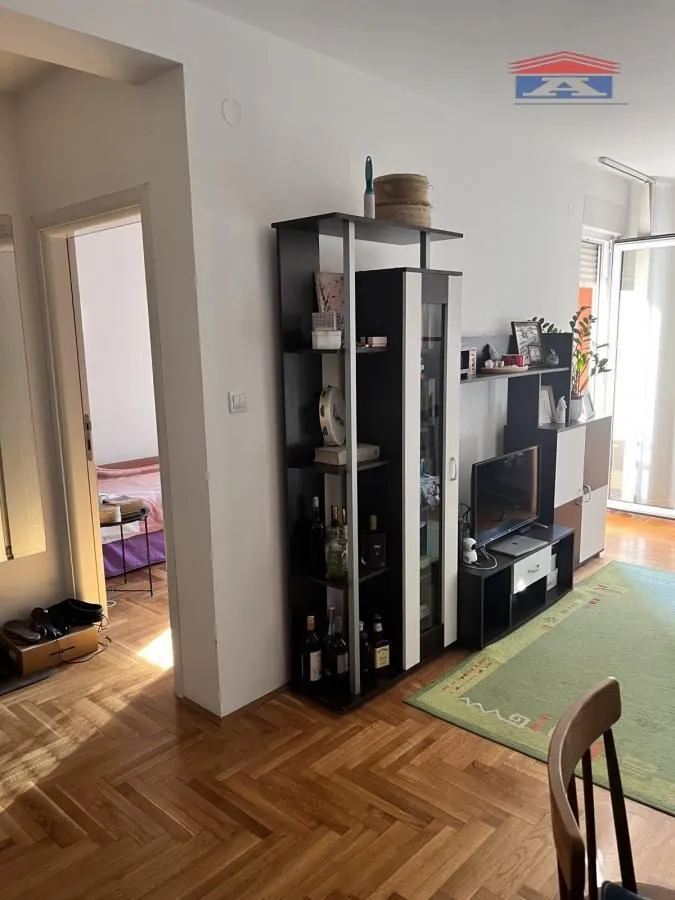 Rent, one bedroom apartment, 40m², Grbavica, Novi Sad Sve Podlokacije