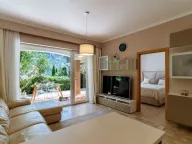 Prodaja, dvosoban stan, 68m², Kotor, Crna Gora - image 3