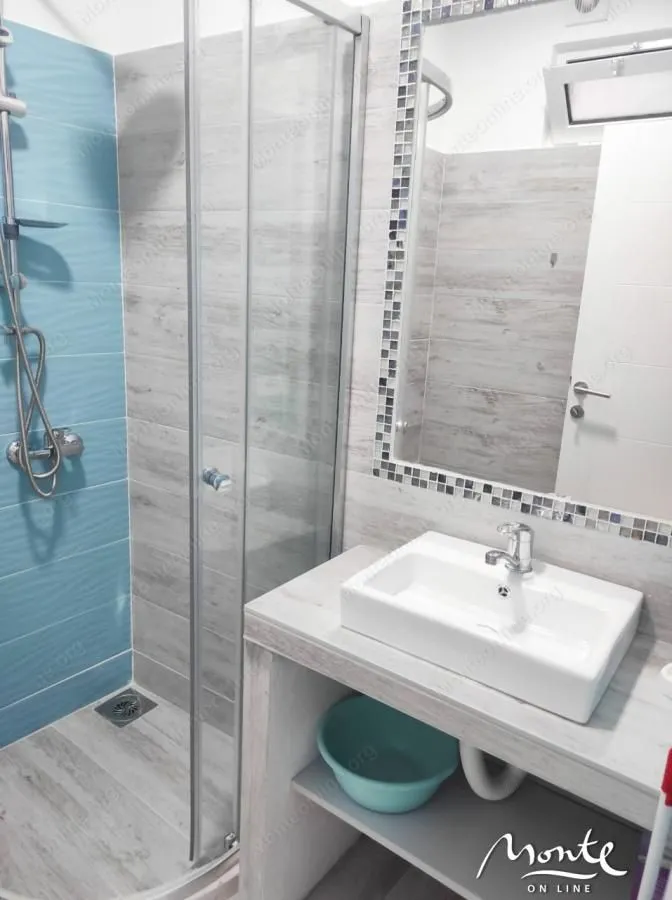 Sale, office space, 300m², Utjeha, Bar