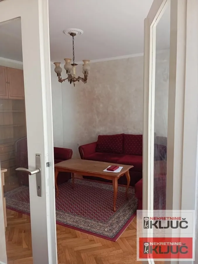 Prodaja, dvosoban stan, 70m², Bulevar Oslobodjenja, Novi Sad Sve Podlokacije