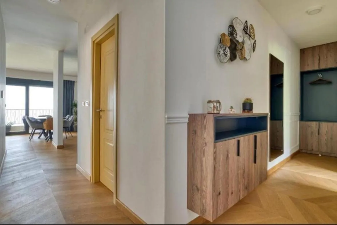 Prodaja, trosoban stan, 90m², Blizikuće, Budva