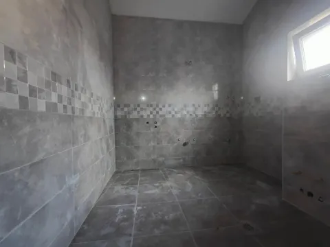 Sale, house, 200m², Karaburško Polje, Podgorica - image 6