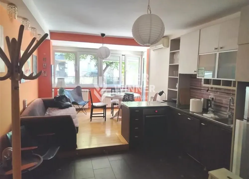 Sale, two bedroom apartment, 60m², Stari Grad, Beograd