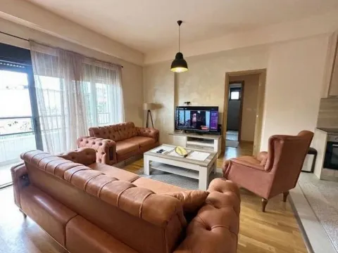 Stan in Tološi