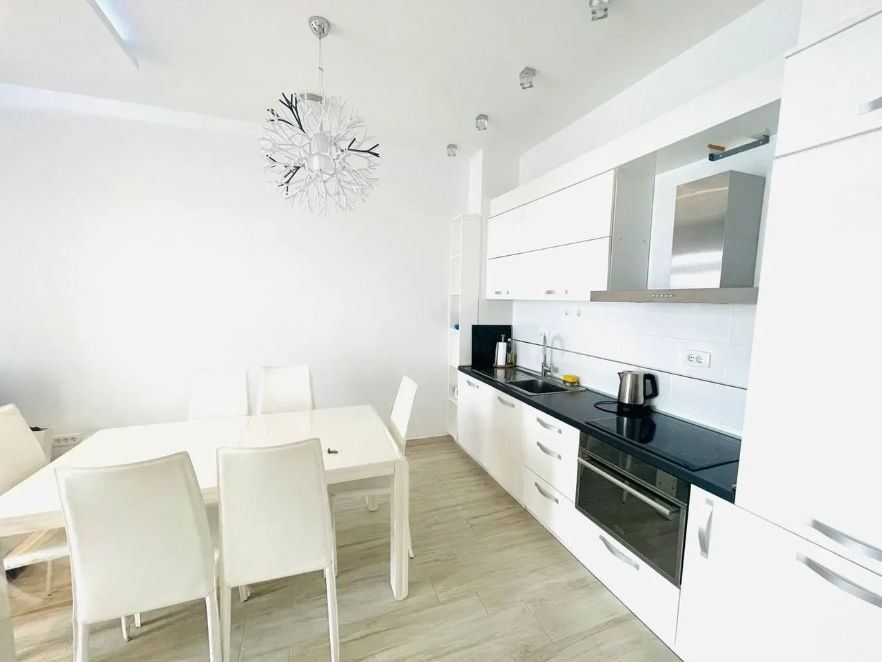 Sale, two bedroom apartment, 107m², Dobra Voda, Budva