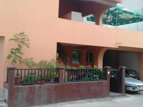 Sale, house, 200m², Šušanj, Bar - image 2