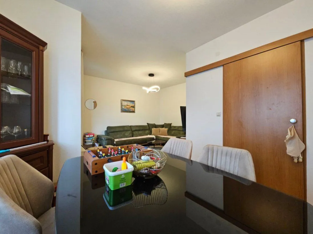 Prodaja, trosoban stan, 89m², Stari Aerodrom, Podgorica