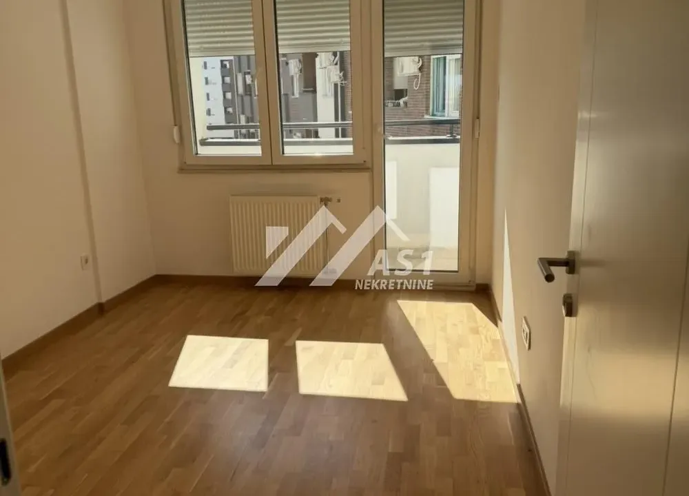 Rent, three bedroom apartment, 63m², Avijatičarsko naselje, Novi Sad Sve Podlokacije