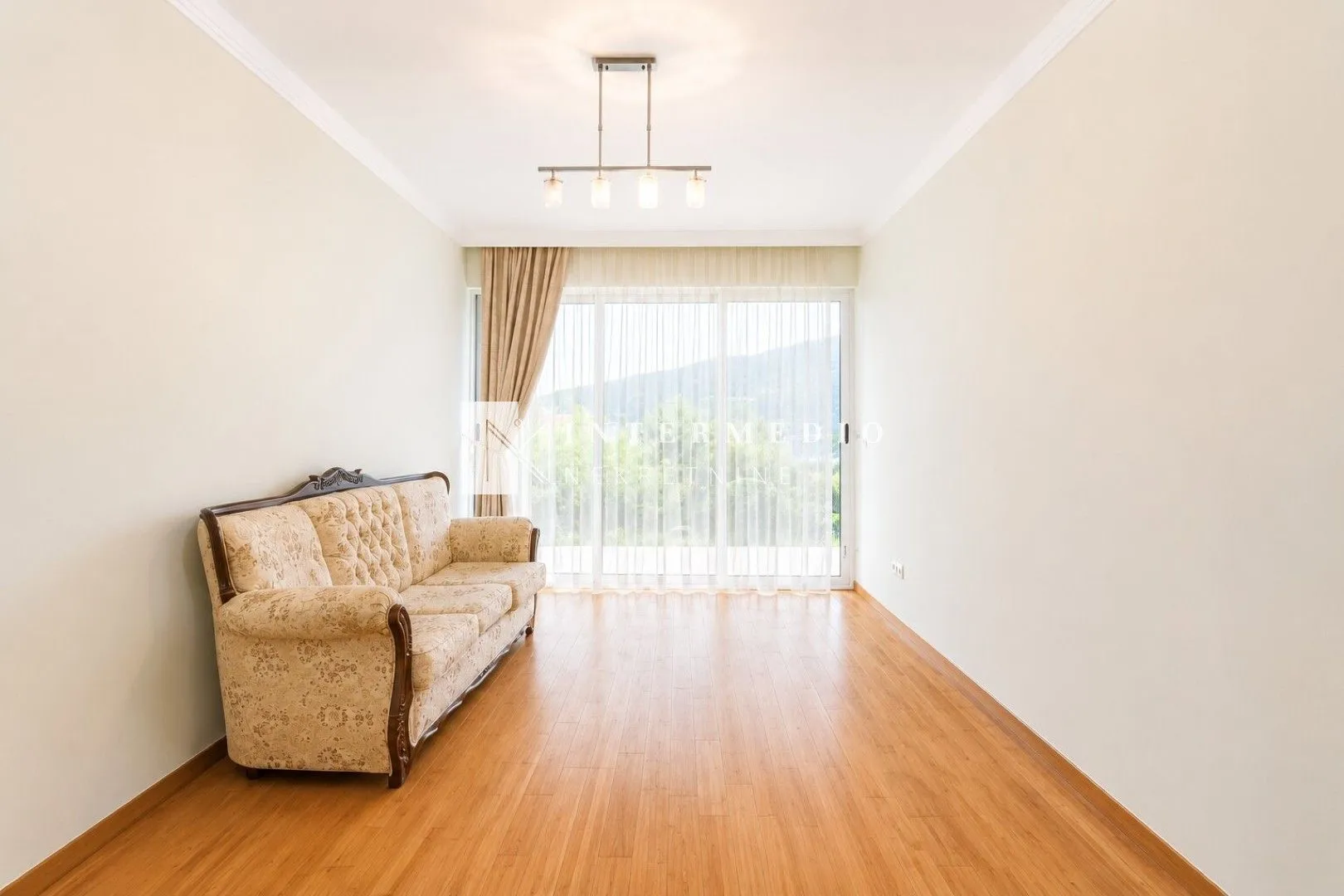 Prodaja, trosoban stan, 130m², Đenovići, Herceg Novi