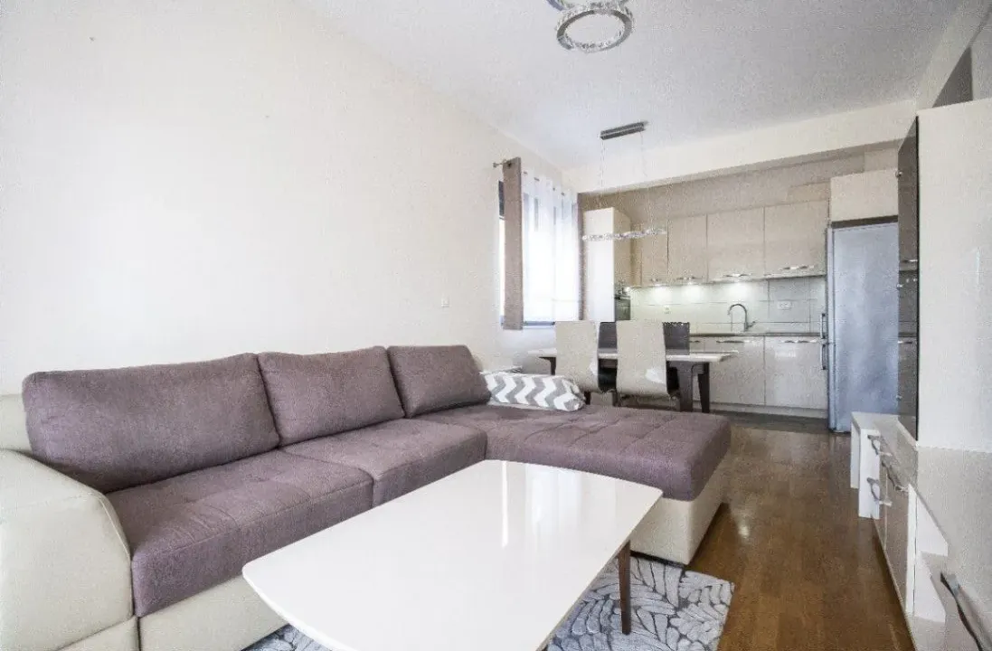 Sale, one bedroom apartment, 79m², Bečići, Budva