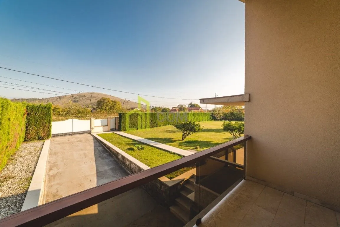 Rent, house, 170m², Dajbabe, Podgorica