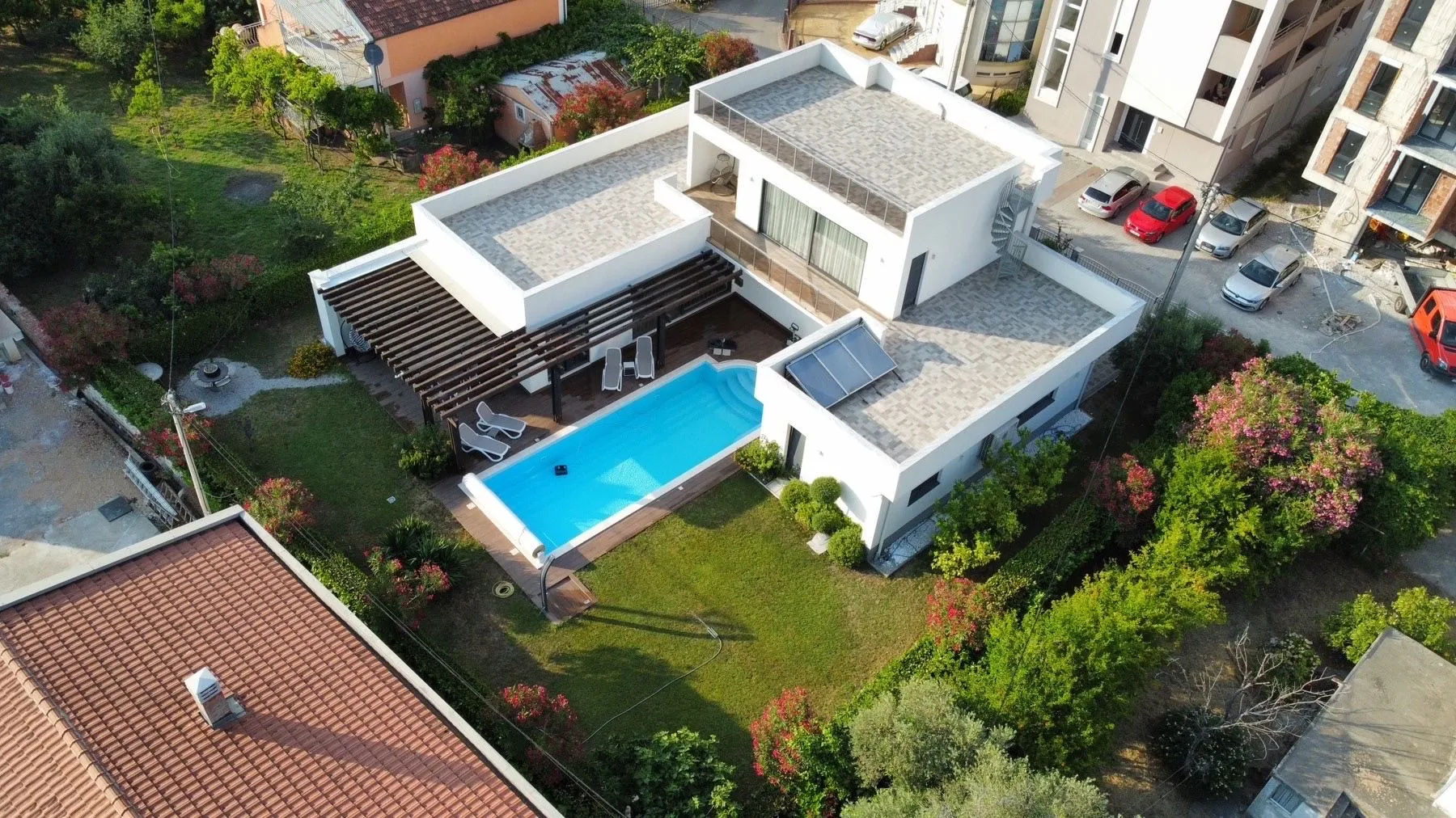 Prodaja, stan, 342m², Ilino, Bar