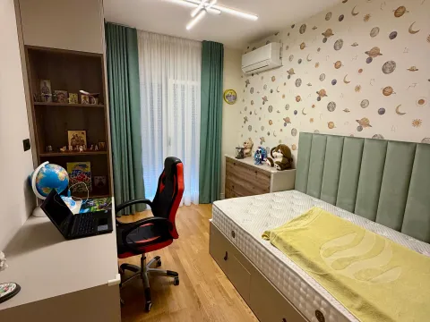 Prodaja, dvosoban stan, 80m², Stari Aerodrom, Podgorica - image 4
