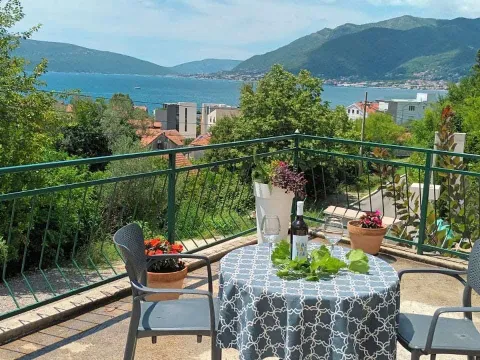 Rent, two bedroom apartment, 68m², Gornja Lastva, Tivat - image 3