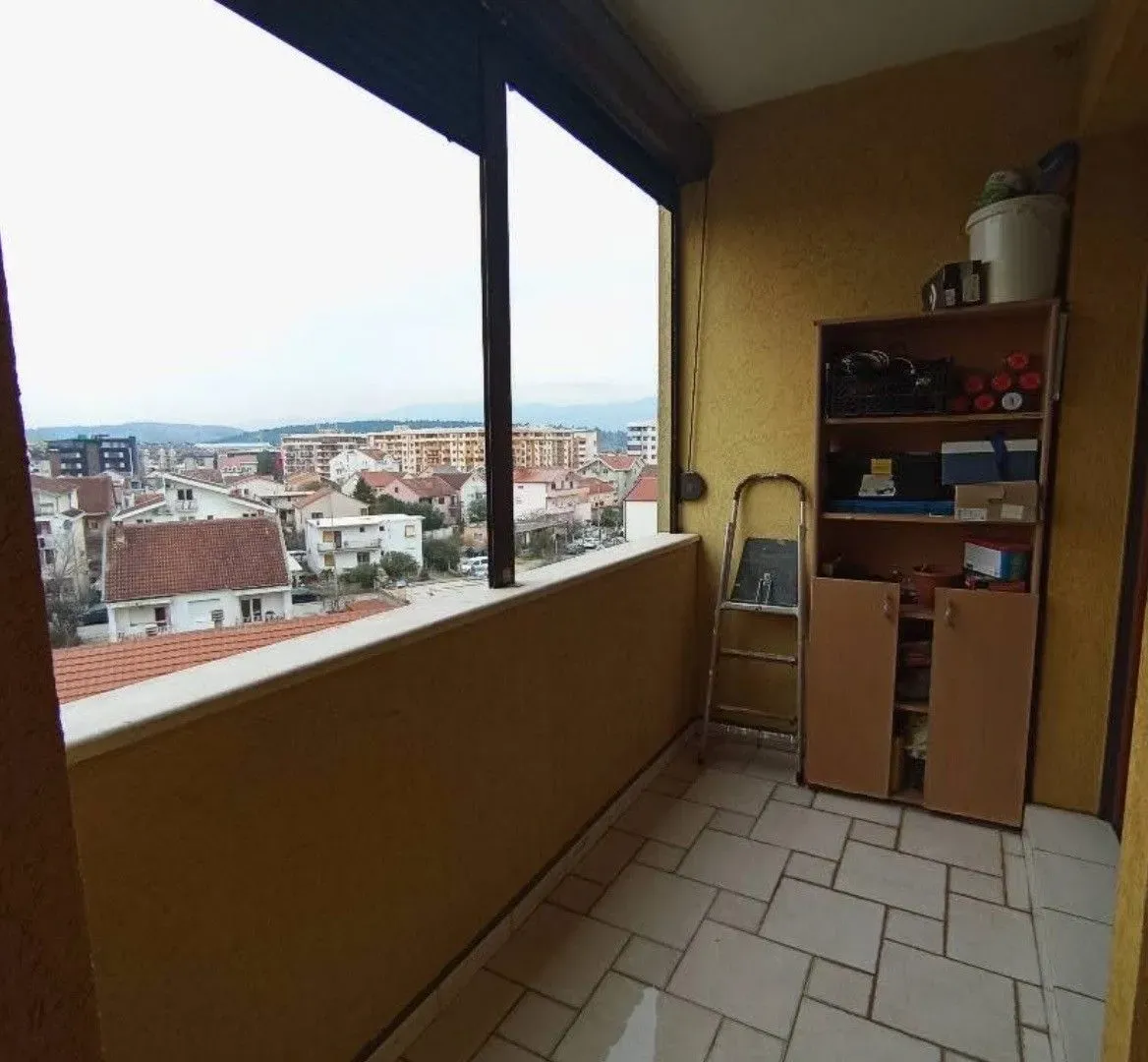 Prodaja, jednosoban stan, 40m², Stari Aerodrom, Podgorica