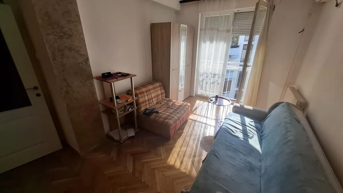 Izdavanje, jednosoban stan, 36m², Bulevar Oslobodjenja, Novi Sad Sve Podlokacije