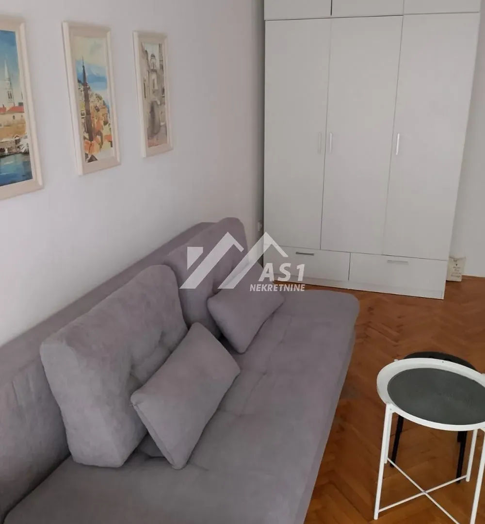 Izdavanje, jednosoban stan, 33m², Grbavica, Novi Sad Sve Podlokacije