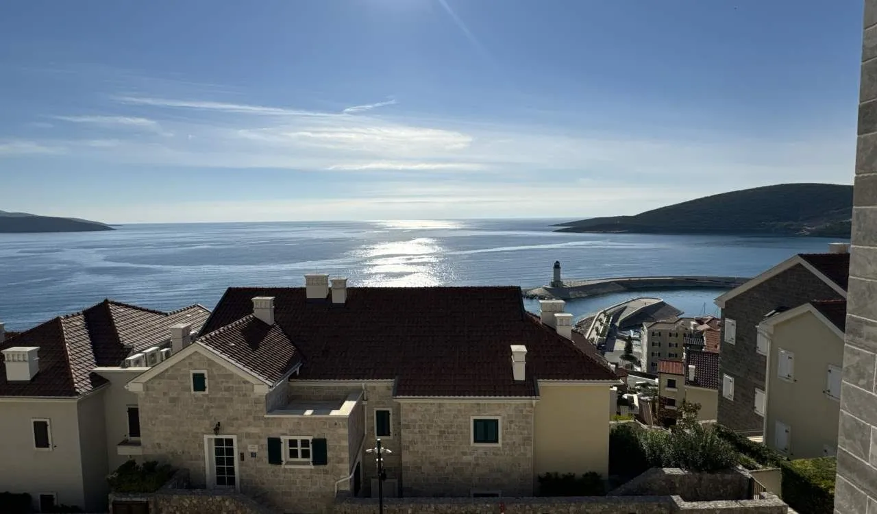 Prodaja, jednosoban stan, 78m², Luštica Bay, Tivat