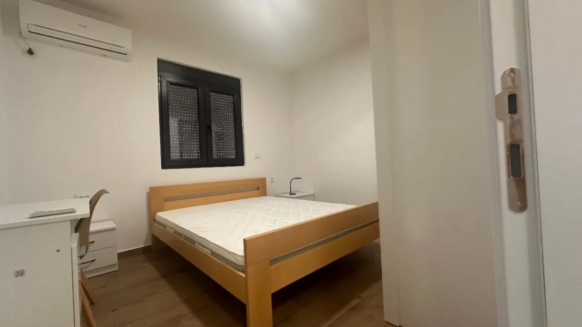Izdavanje, kuća, 238m², Dobre Vode, Bar