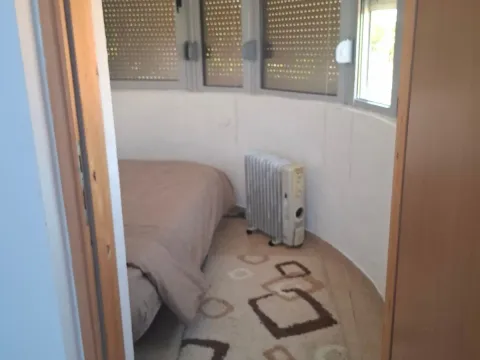 Izdavanje, jednosoban stan, 33m², Škaljari, Kotor - image 4