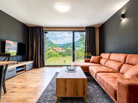 Izdavanje, dvosoban stan, 50m², Kolašin, Crna Gora