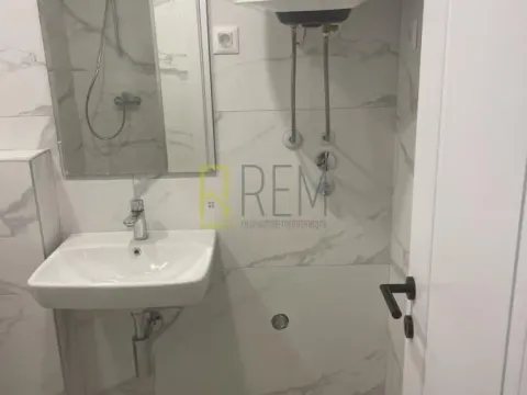 Sale, one bedroom apartment, 45m², Stari Aerodrom, Podgorica - image 5