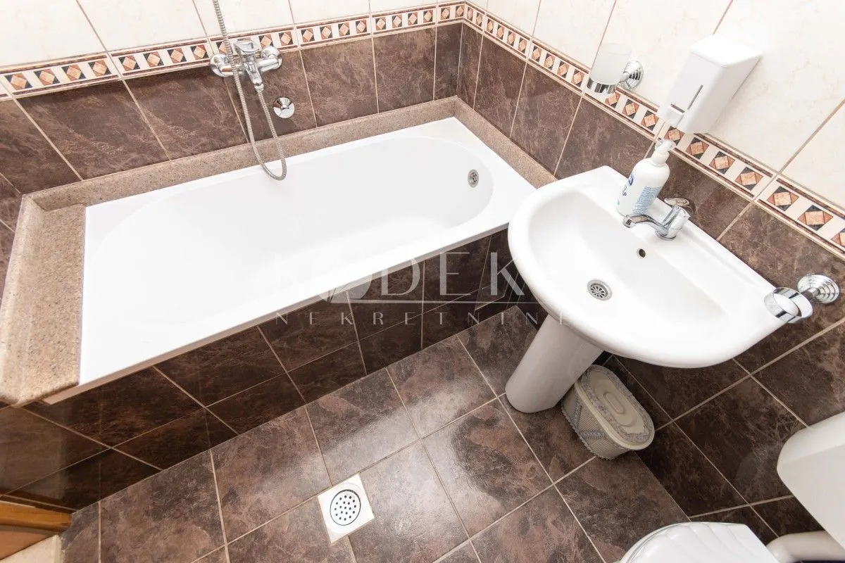 Rent, one bedroom apartment, 56m², Stari Aerodrom, Podgorica