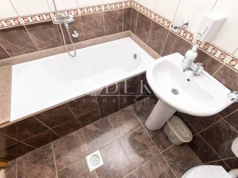 Izdavanje, jednosoban stan, 57m², Stari Aerodrom, Podgorica - image 7