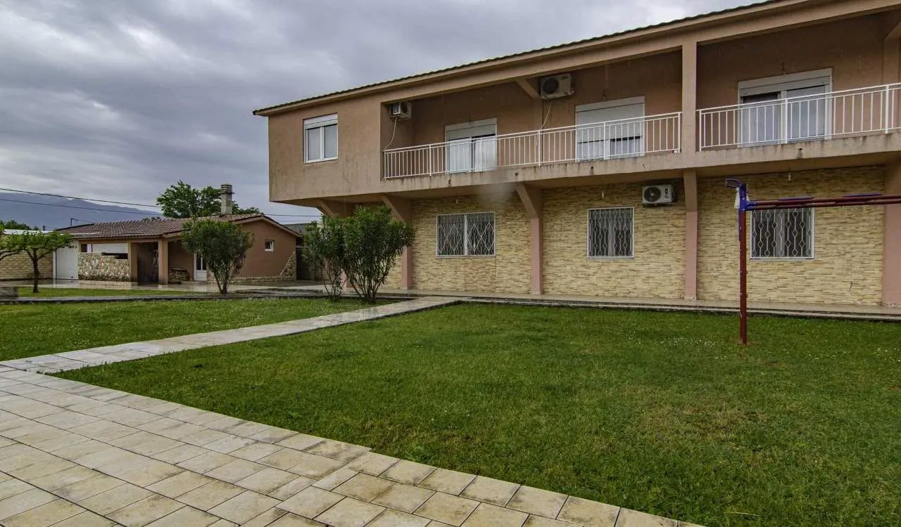 Prodaja, kuća, 400m², Danilovgrad, Crna Gora