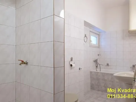 Prodaja, četvorosoban stan, 100m², Savski Venac, Beograd - image 19