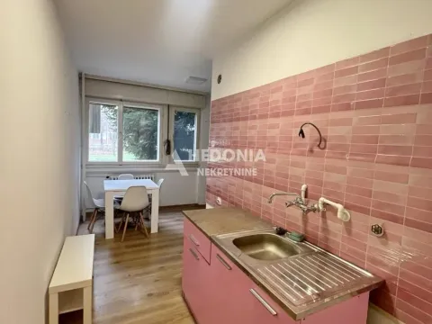 Rent, one bedroom apartment, 42m², Novi Beograd Sve Podlokacije, Beograd - image 1