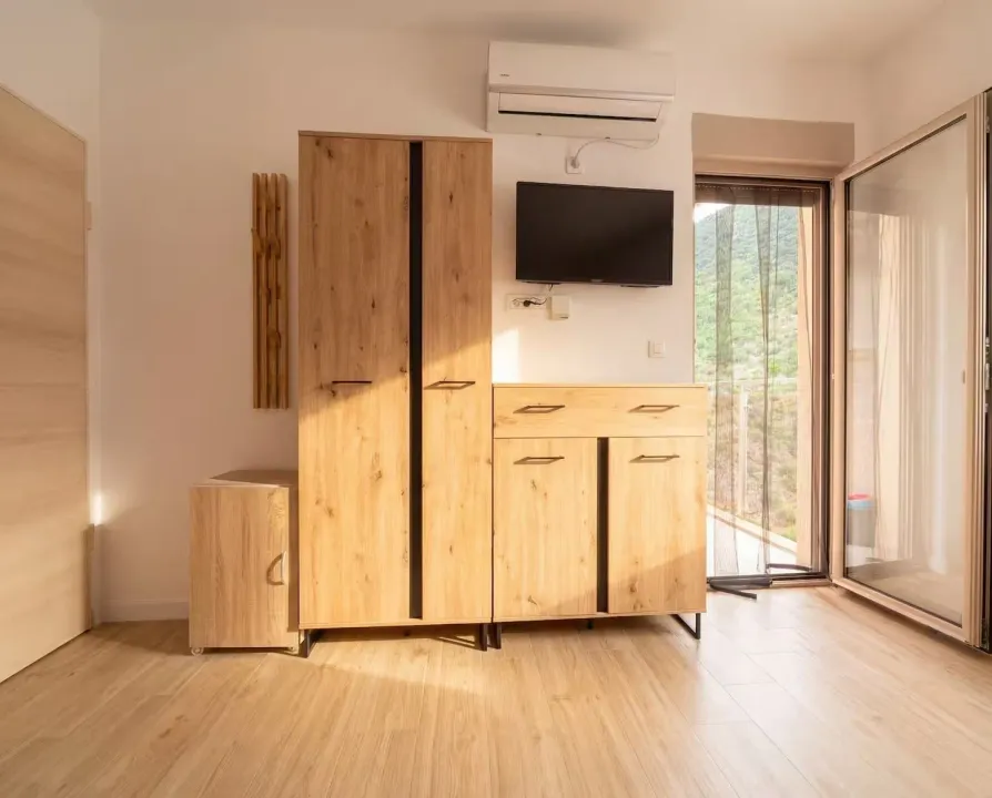Rent, studio apartment, 30m², Bečići, Budva