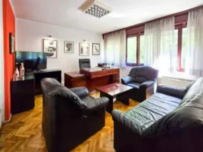 Prodaja, poslovni prostor, 52m², Preko Morače, Podgorica - image 3