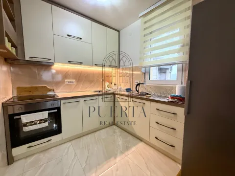 Rent, two bedroom apartment, 78m², Blok 5, Podgorica - image 5