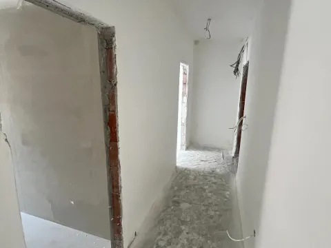 Sale, one bedroom apartment, 55m², Momišići, Podgorica - image 7