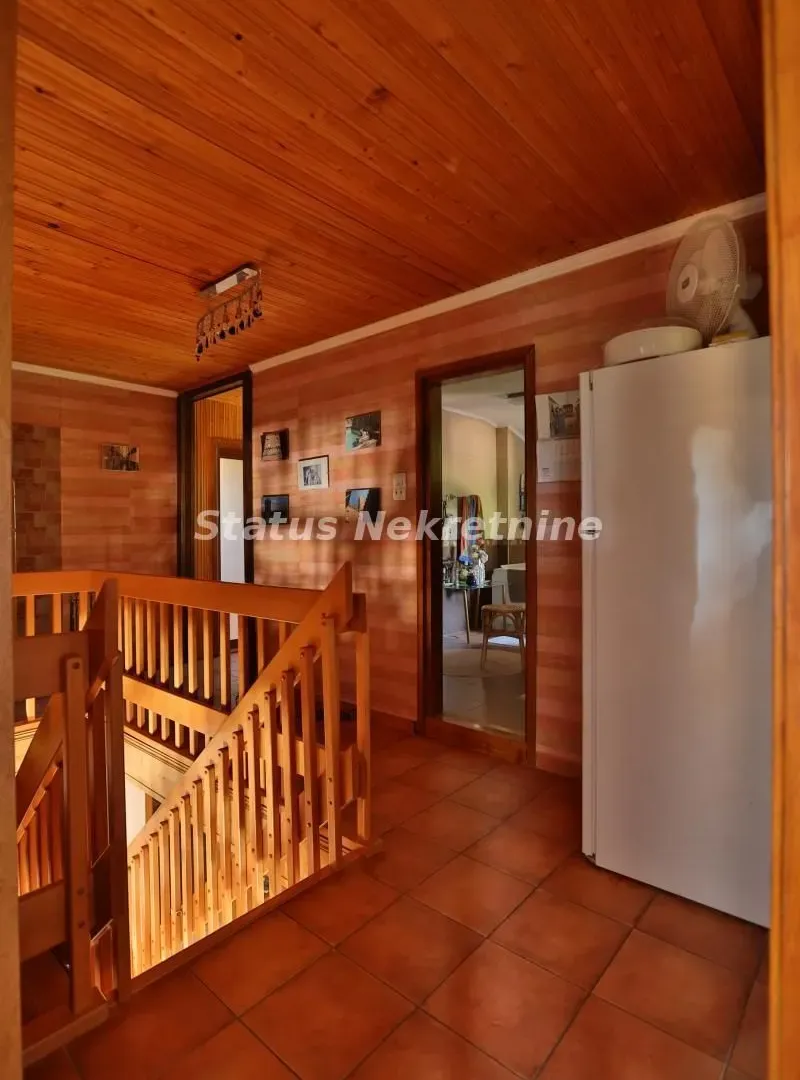 Prodaja, kuća, 322m², Ledinci, Petrovaradin