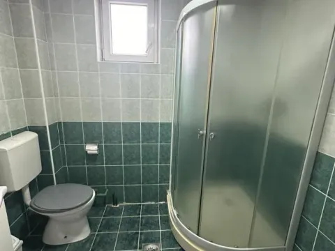 Izdavanje, dvosoban stan, 52m², Centar, Ćuprija - image 9