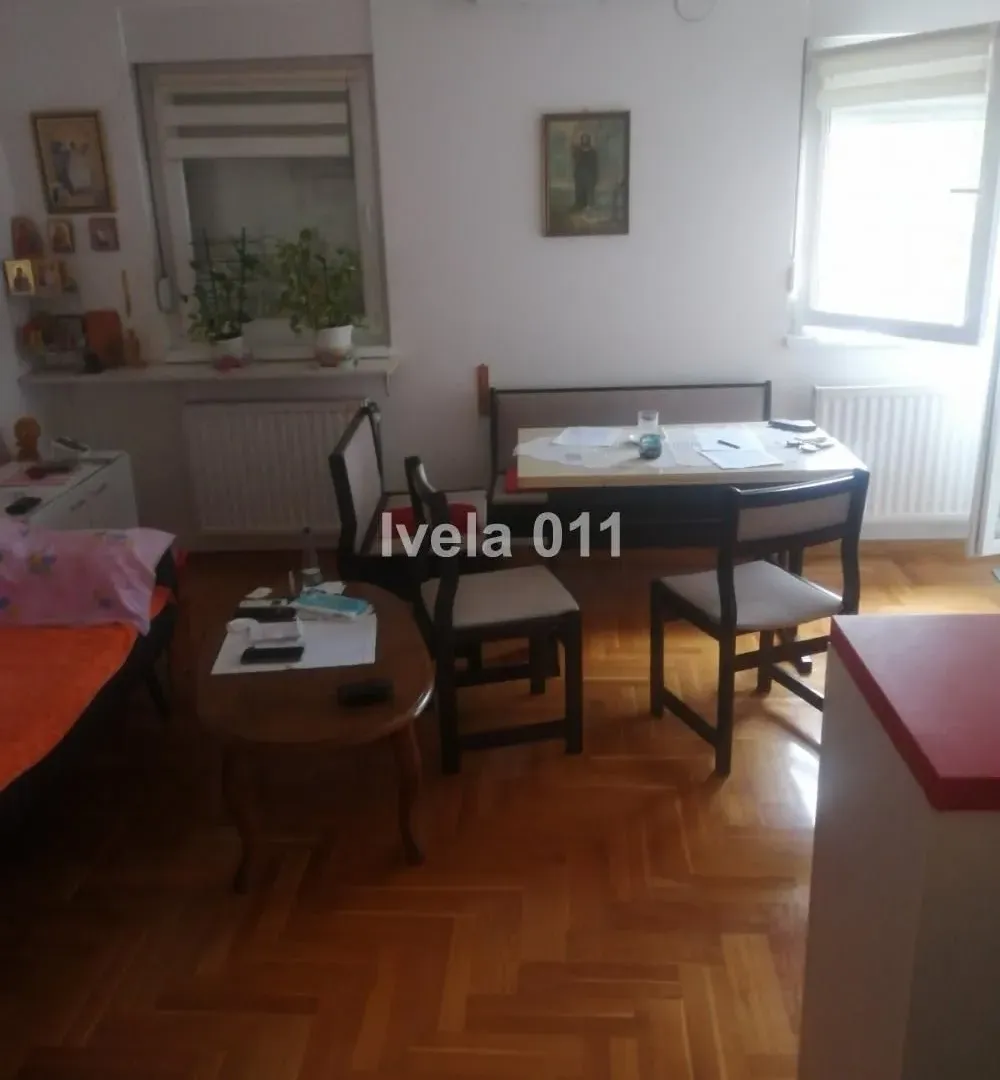 Prodaja, dvosoban stan, 42m², Brace Jerković, Voždovac Sve Podlokacije