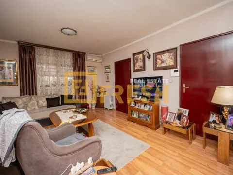 Sale, house, 140m², Pobrežje, Podgorica