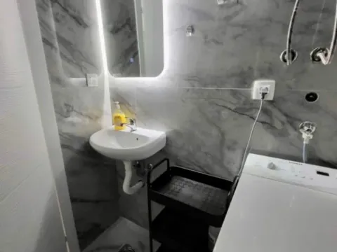 Izdavanje, jednosoban stan, 42m², Zagorič, Podgorica - image 9