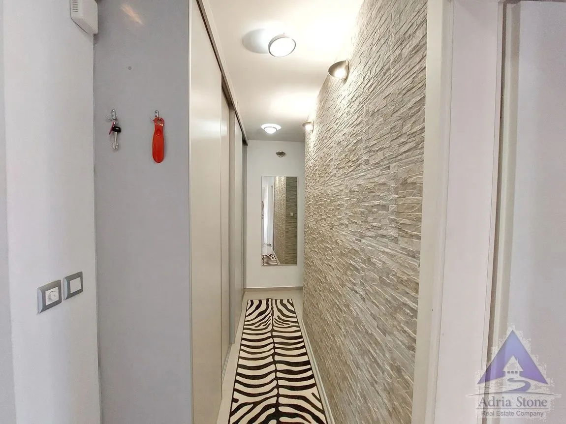 Sale, two bedroom apartment, 54m², Centar, Budva
