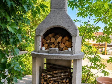 Izdavanje, kuća, 168m², Dubrava, Bar - image 19