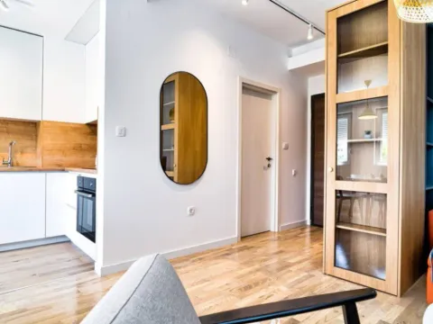 Daily-rent, studio apartment, 32m², Centar, Podgorica - image 6